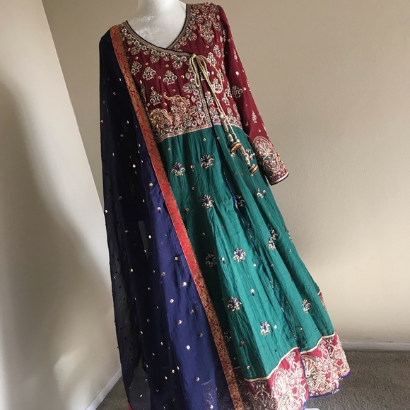 ❗️SOLD❗️Almirah,indian pakistani, women dress - Picture 4 of 8